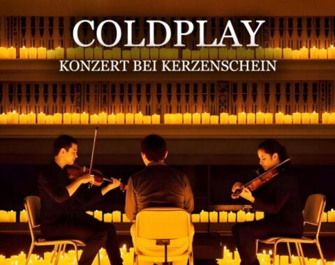 Spielendes Streichtrio umringt von Kerzen, Fotocredit AZ Event Production